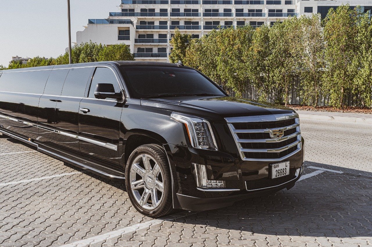 Lease Cadillac Escalade Dubai for the supreme driving